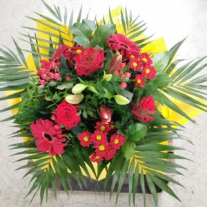 Blumenstrauß ( je nach Lagerung können Blumen und Farben variieren)